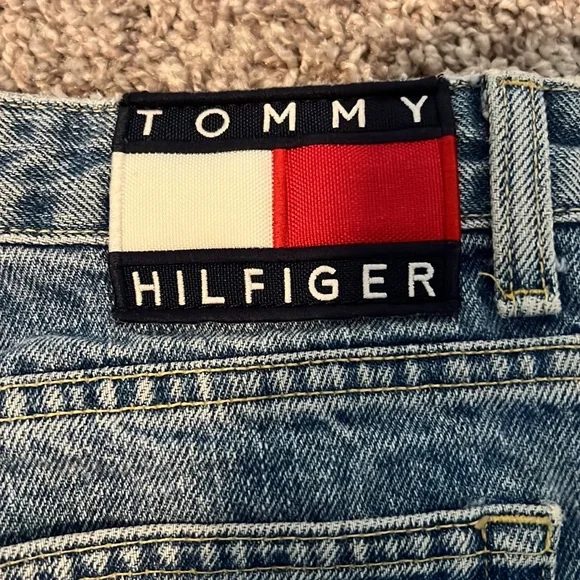 Tommy Jeans Vintage Distressed Denim Shorts - Picture 4 of 5